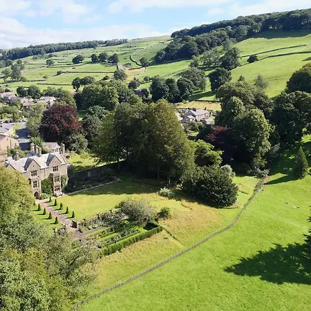 Langcliffe Hall Holiday home